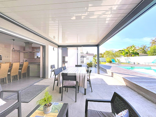 Maison avec piscine et jardin 2