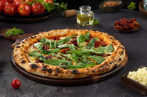 Naples - Sundried Tomato & Rocket Pizza (4 Slice)