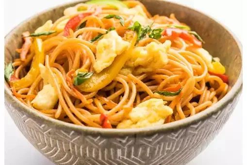 Egg Schezwan Noodles