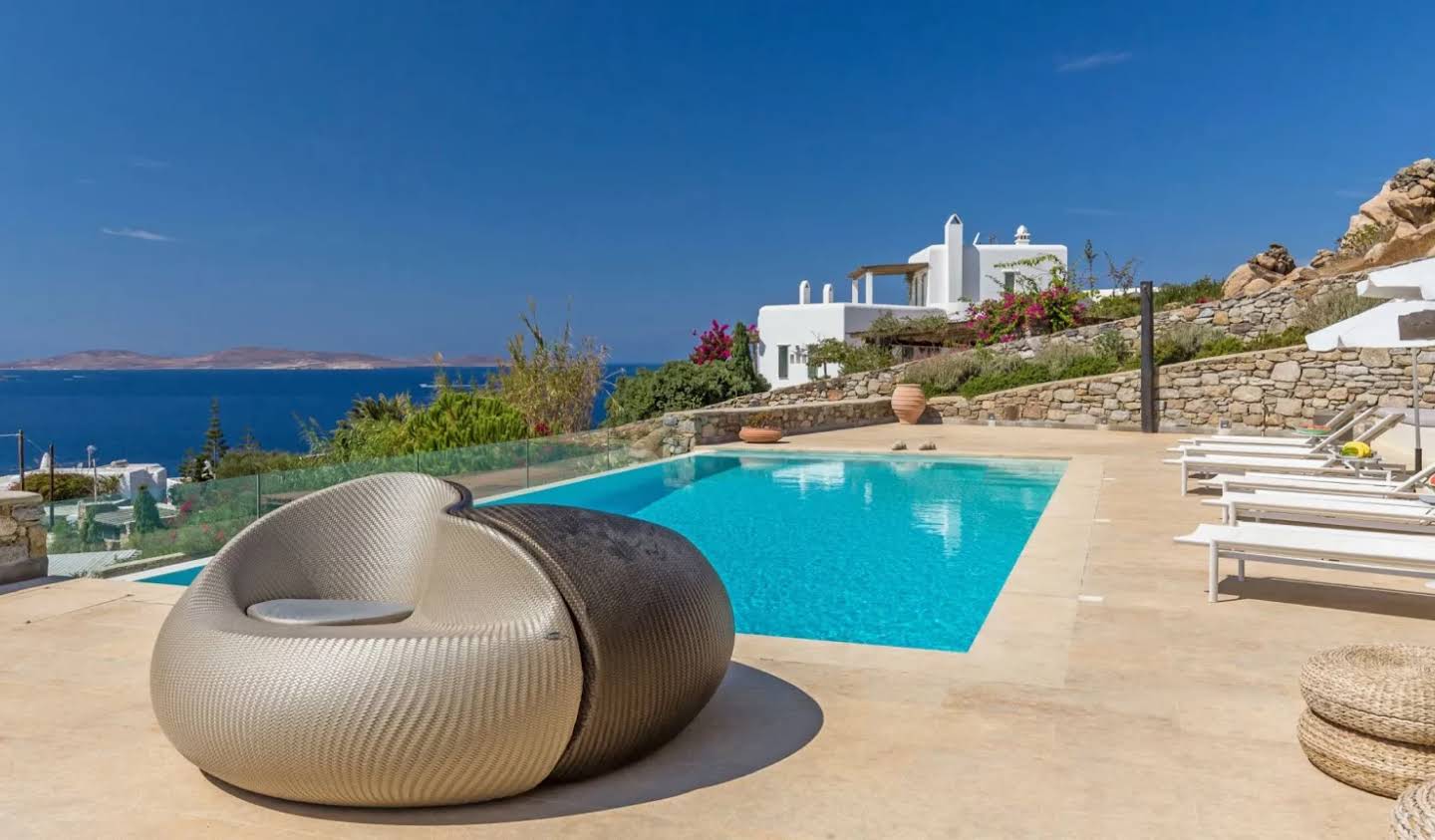 Villa avec piscine en bord de mer Mikonos