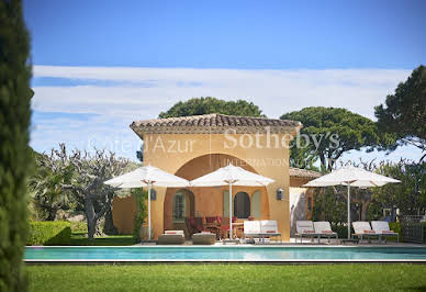 Villa avec piscine en bord de mer 5