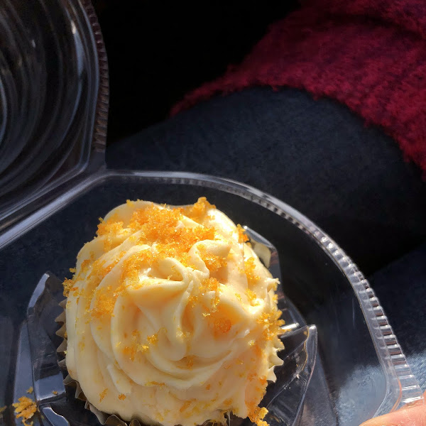 Orangesicle Cupcake....so good!