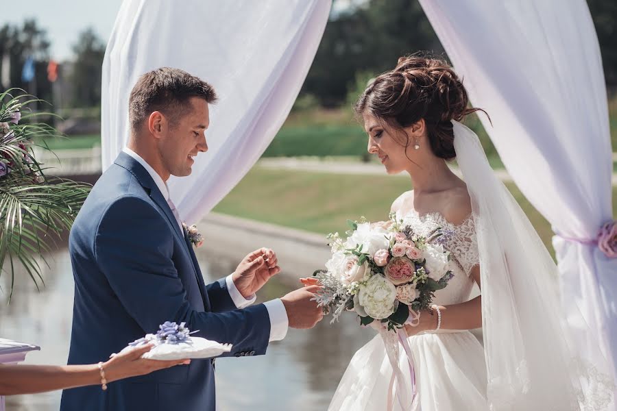 Photographe de mariage Viktoriya Kovrigina (vikakovrigina). Photo du 24 août 2017