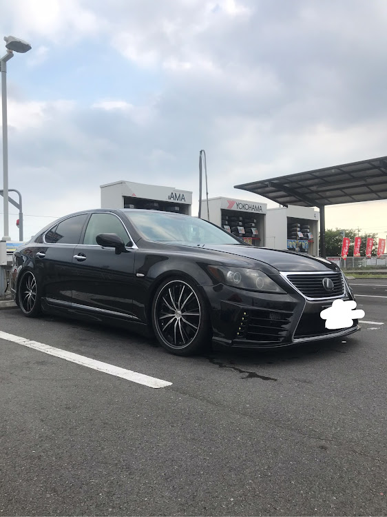 LSの洗車・ドライブ・車高調整に関するカスタム事例の投稿画像3枚目