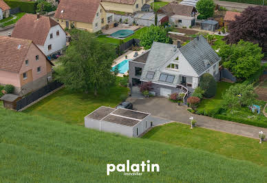 Maison avec piscine et terrasse 2