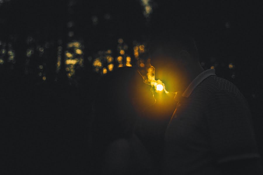 Fotógrafo de casamento Boris Yakhovich (borees). Foto de 30 de junho 2014