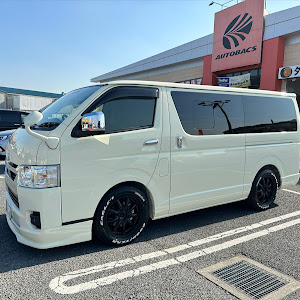 ハイエースバン TRH200V