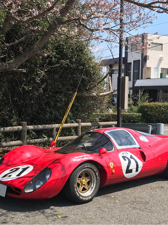 86のフェラーリ・鳴門スカイラインに関するカスタム事例の投稿画像1枚目