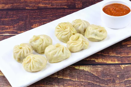 Steamed Chicken Momos [8 Pieces]