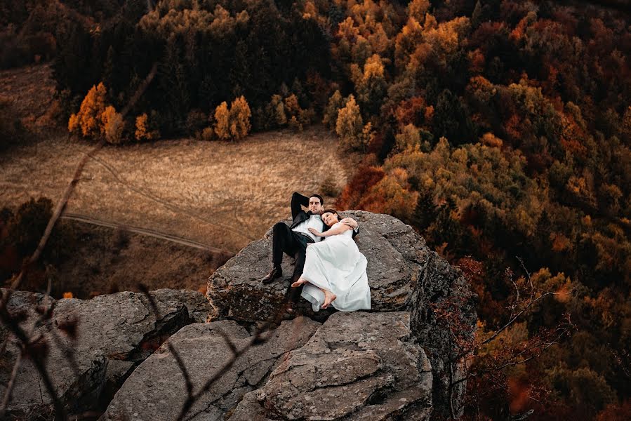 Fotograful de nuntă Vanda Mesiariková (vandamesiarikova). Fotografia din 28 martie 2019