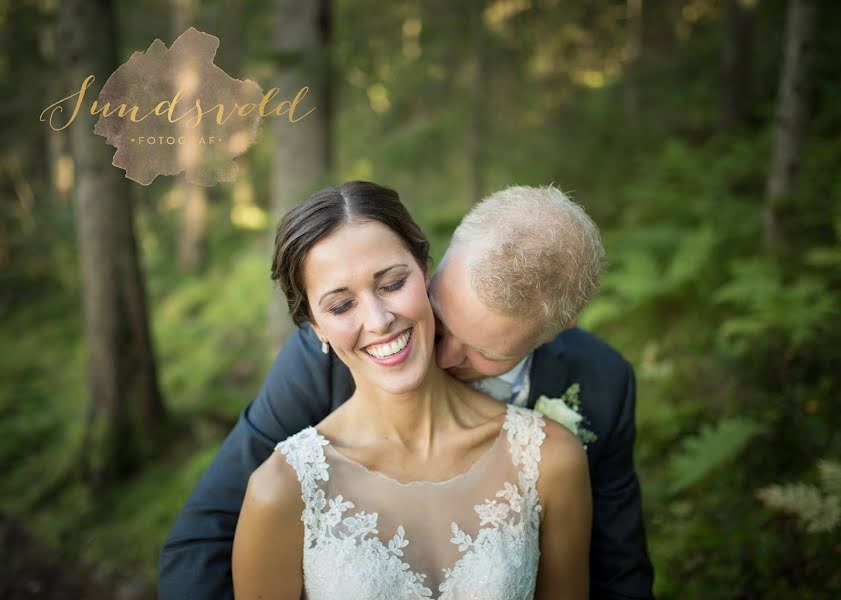 Wedding photographer Jenny Marie Sundsvold (sundsvoldj). Photo of 11 June 2021