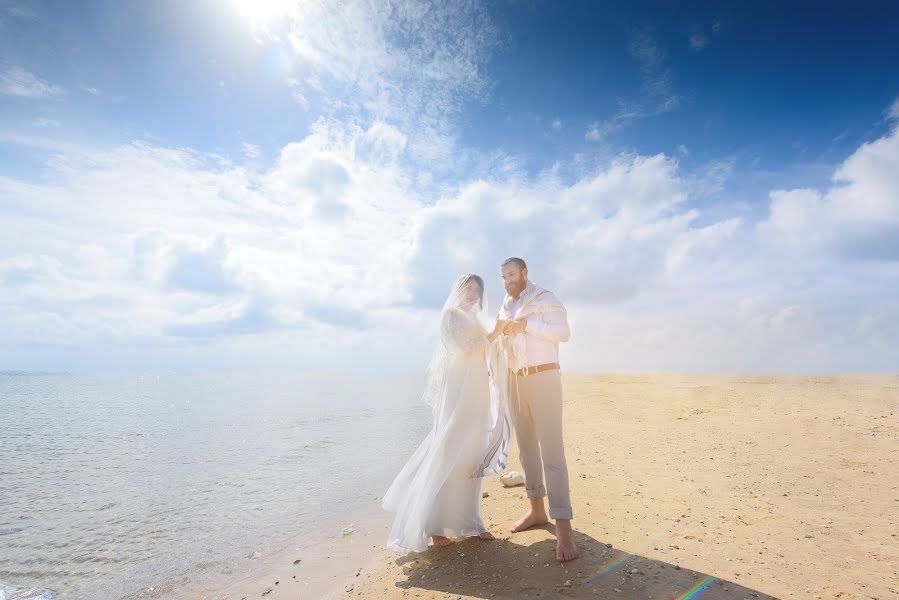 Photographe de mariage Yulia Bruk (lumierelle). Photo du 10 avril 2018