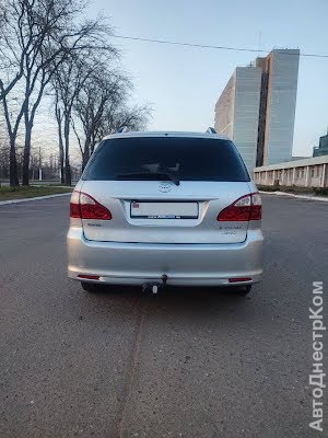 продам авто Toyota Avensis Verso Avensis Verso фото 3