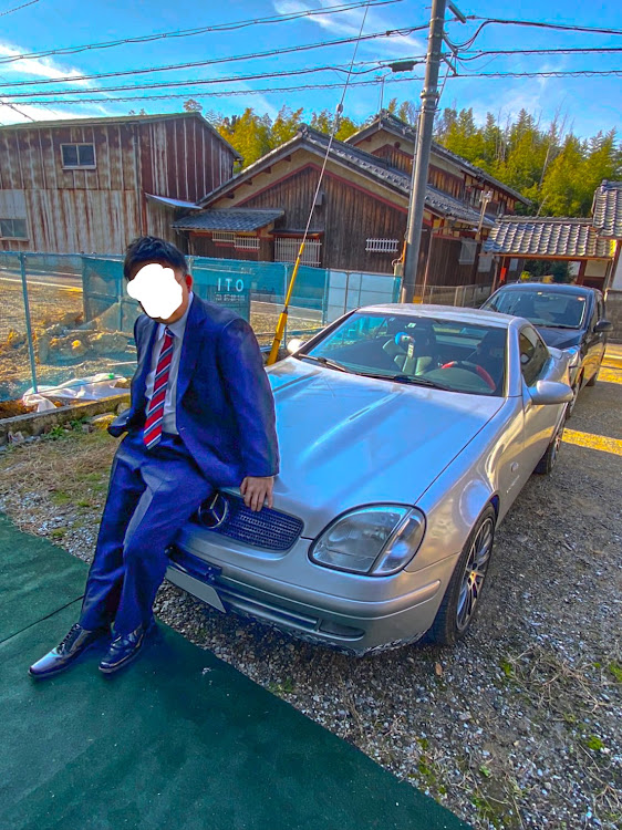 SLKのあけましておめでとうございます・今年もよろしくお願いします・成人式・成人しました・車が好きな人と繋がりたいに関するカスタム事例の投稿画像1枚目