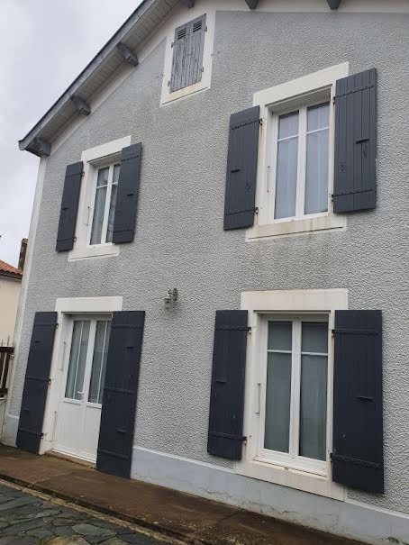 Vente maison 5 pièces 144 m² à Courçon (17170), 247 000 €