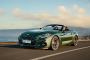 The BMW Z4 M40i Pure Impulse edition offers two unique colour shades: Frozen Deep Green and Sanremo Green metallic.