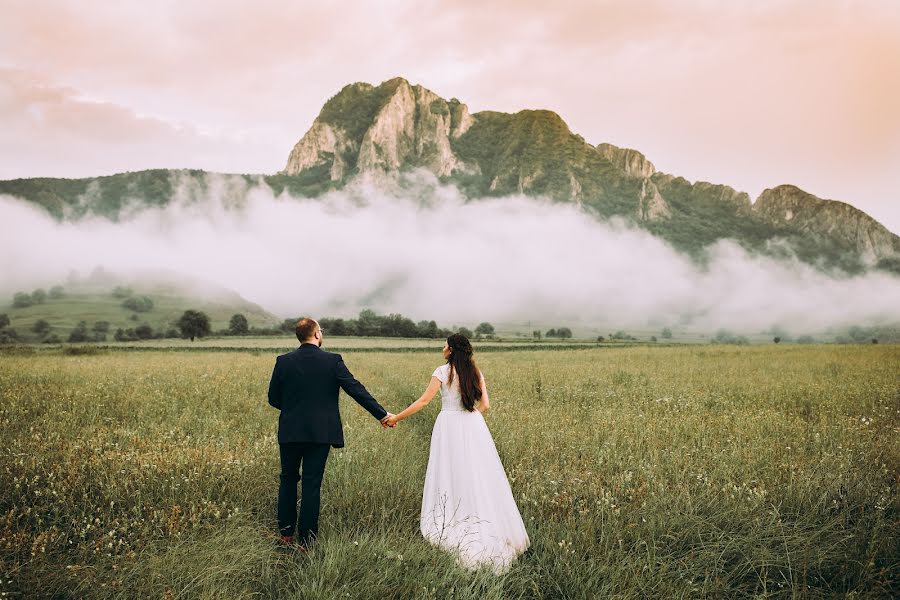 Fotografo di matrimoni Haitonic Liana (haitonic). Foto del 11 giugno 2018