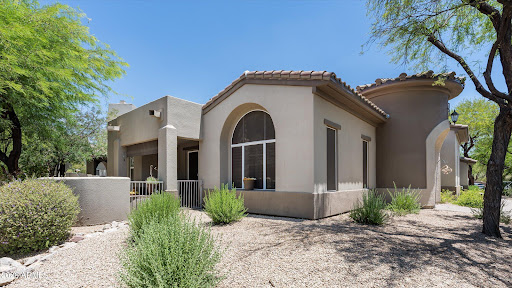 House purchase in Scottsdale (United States) - Contemporary style house with dry garden