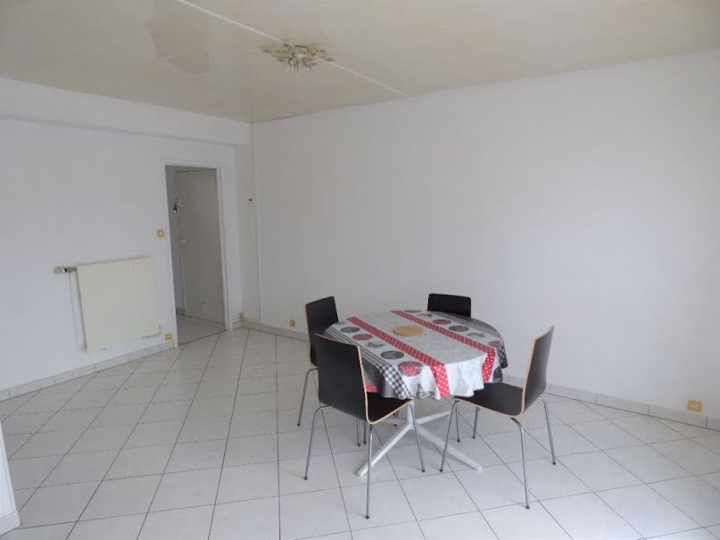 Location  appartement 3 pièces 66 m² à Maizieres-les-metz (57280), 688 €