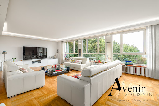 Maison avec piscine et jardin 4