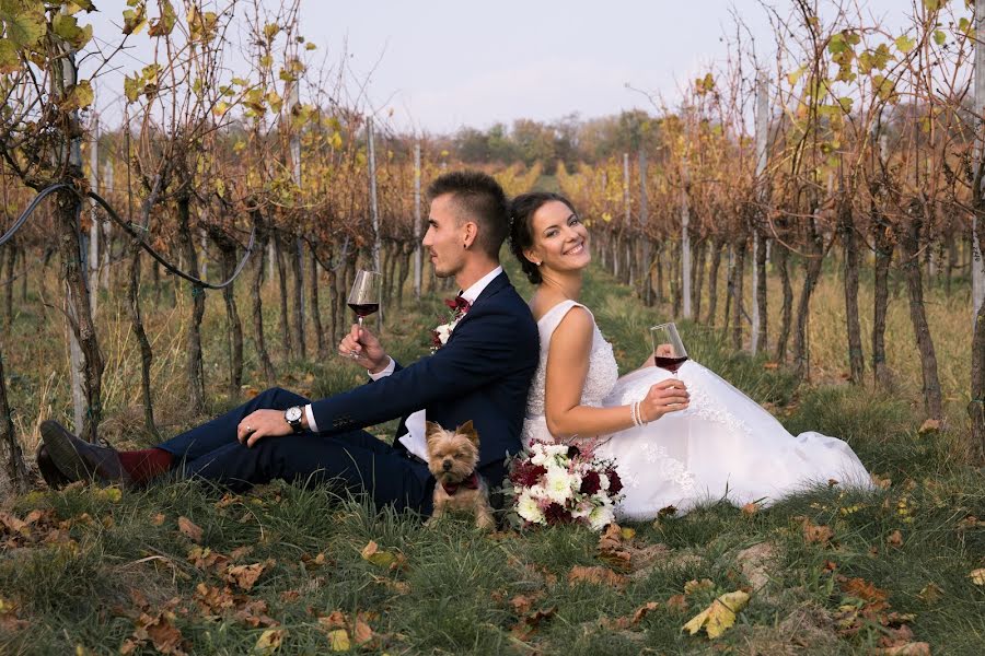 Svadobný fotograf Ivana Habrová (isphotography). Fotografia publikovaná 28. marca 2019