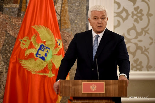 Premijer Crne Gore: Nećemo uređivati ko će ići u crkve, ali one pripadaju državi