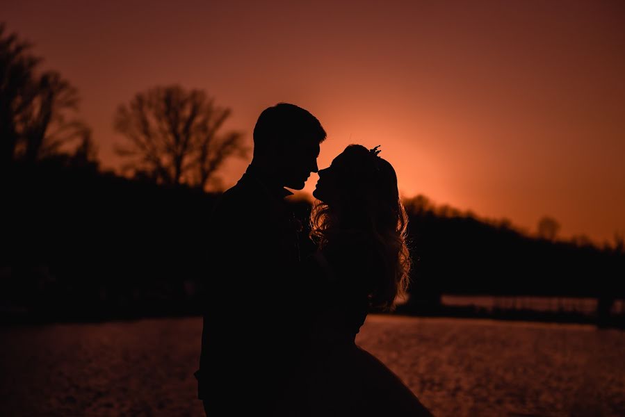 Fotógrafo de casamento Sergey Boshkarev (sergeybosh). Foto de 21 de outubro 2018