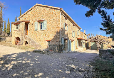 Maison avec piscine et terrasse 8