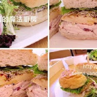 Petite Cafe 波醍咖啡館(信義新天地店)