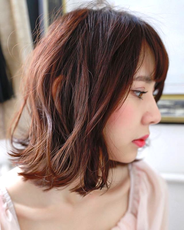 ピンクベージュで大人可愛いを叶えよう 大人のヘアカラー特集 Trill トリル