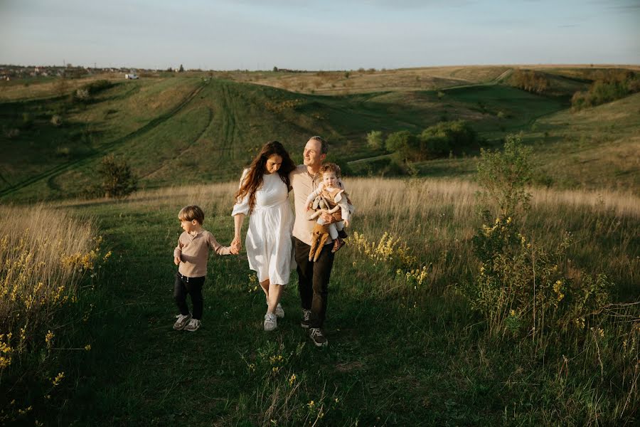 Fotógrafo de casamento Vіtalіy Mironyuk (myroniuk). Foto de 12 de julho 2022