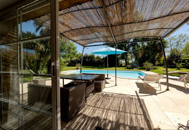 Maison avec piscine et terrasse 20