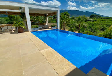 Villa with pool and terrace 16