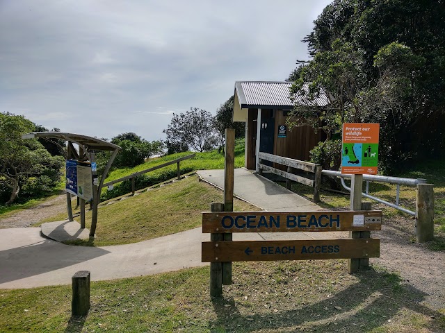 Te Whara Track Ocean Beach Car Park Trailhead