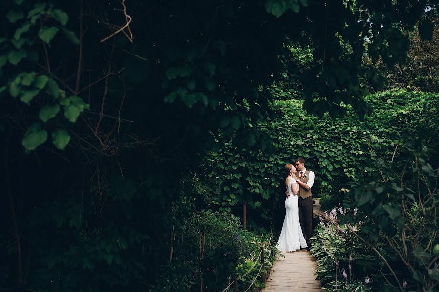 Fotografo di matrimoni Yaroslav Kalinovskiy (kalinovskyph). Foto del 11 marzo 2020