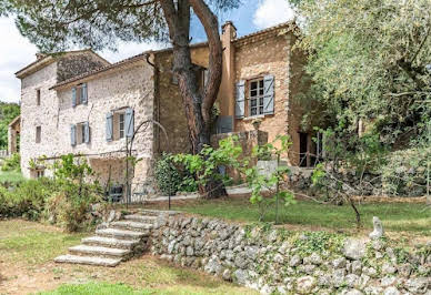 Maison avec piscine et terrasse 8