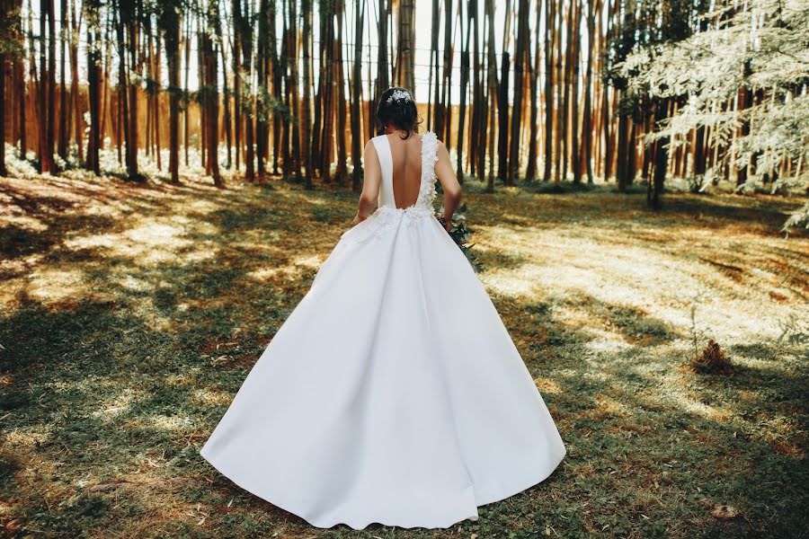 Fotografo di matrimoni Olya Papaskiri (soulemkha). Foto del 3 giugno 2019