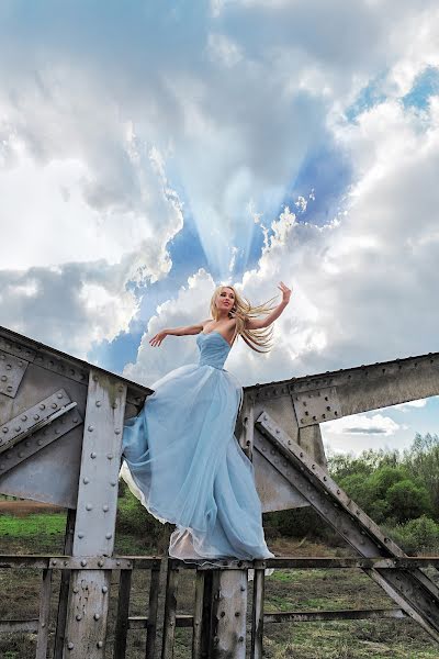 Fotografo di matrimoni Irina Kuksina (kimphoto). Foto del 1 giugno 2017