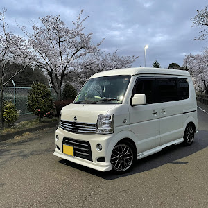 NV100クリッパー リオ DR64W