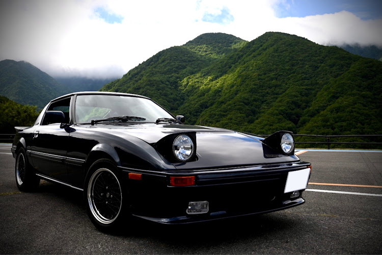 サバンナRX-7の毎日あちぃ・SA22C サバンナRX-7・サバンナRX-7・ロータリーに関するカスタム事例の投稿画像1枚目