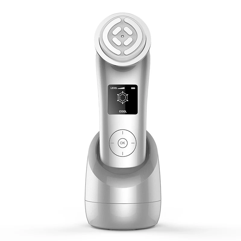 Equipo de belleza con microcorriente y electroporación para rejuvenecimiento facial. Estimula colágeno, mejora la absorción de sueros y reduce arrugas.
