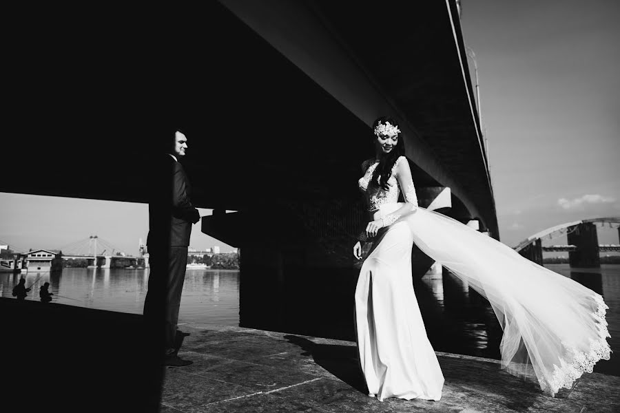 婚礼摄影师Elena Andreychuk（pani-helen）。2015 5月11日的照片