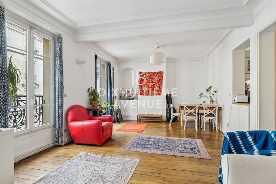 Location meublée appartement 4 pièces 81 m² à Paris 18ème (75018), 2 630 €