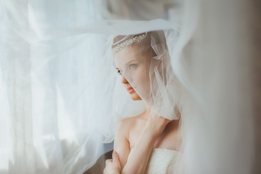 Wedding photographer Oksana Benyaminova (anasko). Photo of 12 August 2014