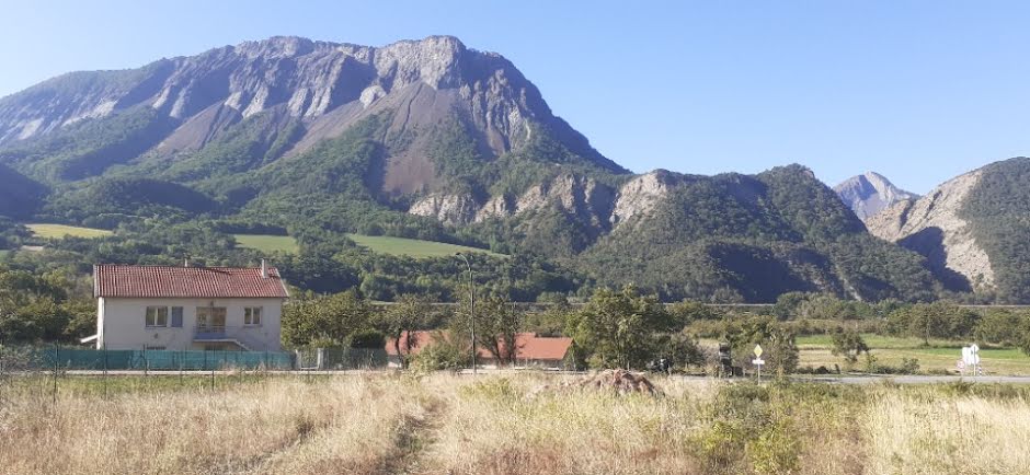 Vente terrain  1152 m² à Espinasses (05190), 120 000 €