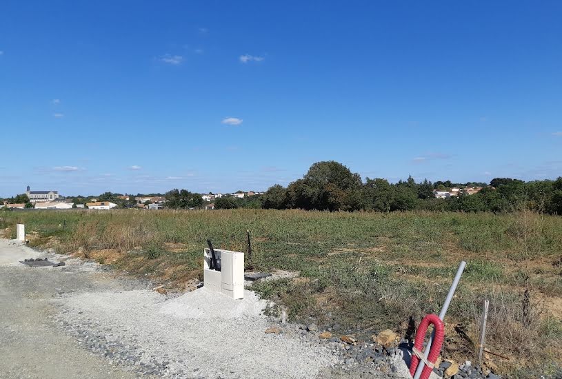  Vente Terrain à bâtir - 371m² à Saint-Père-en-Retz (44320) 