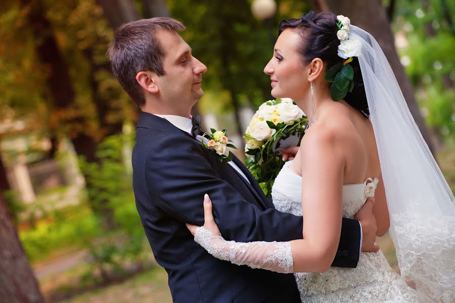 Wedding photographer Aleksandr Kostosyak (saniol). Photo of 5 May 2019