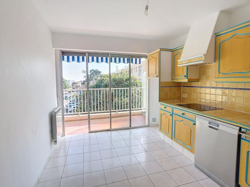 Location  appartement 4 pièces 93 m² à Cagnes-sur-Mer (06800), 1 616 €