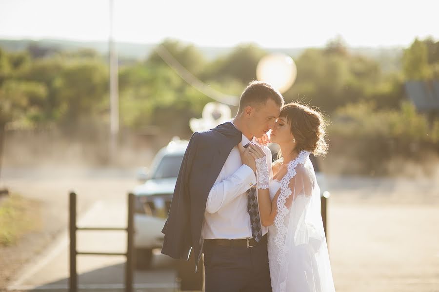 Wedding photographer Tatyana Nezhinskaya (tatiii). Photo of 23 December 2014