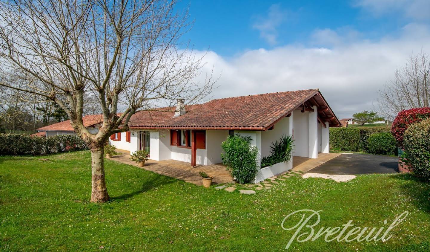 Maison avec terrasse Arbonne